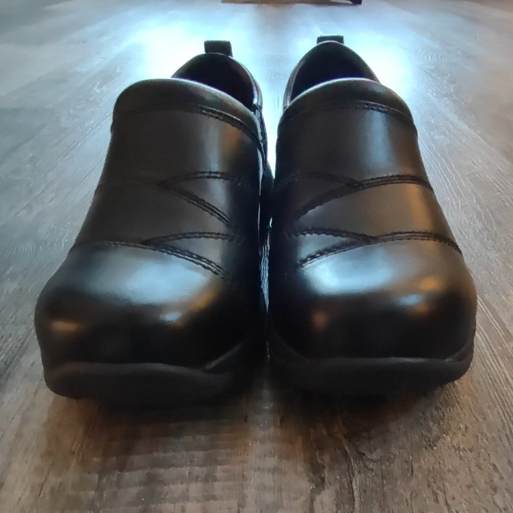 LL Bean Black Comfort Mocs Size 7 Wide
